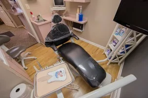A dental exam room at Vitangeli Dental in Englewood.